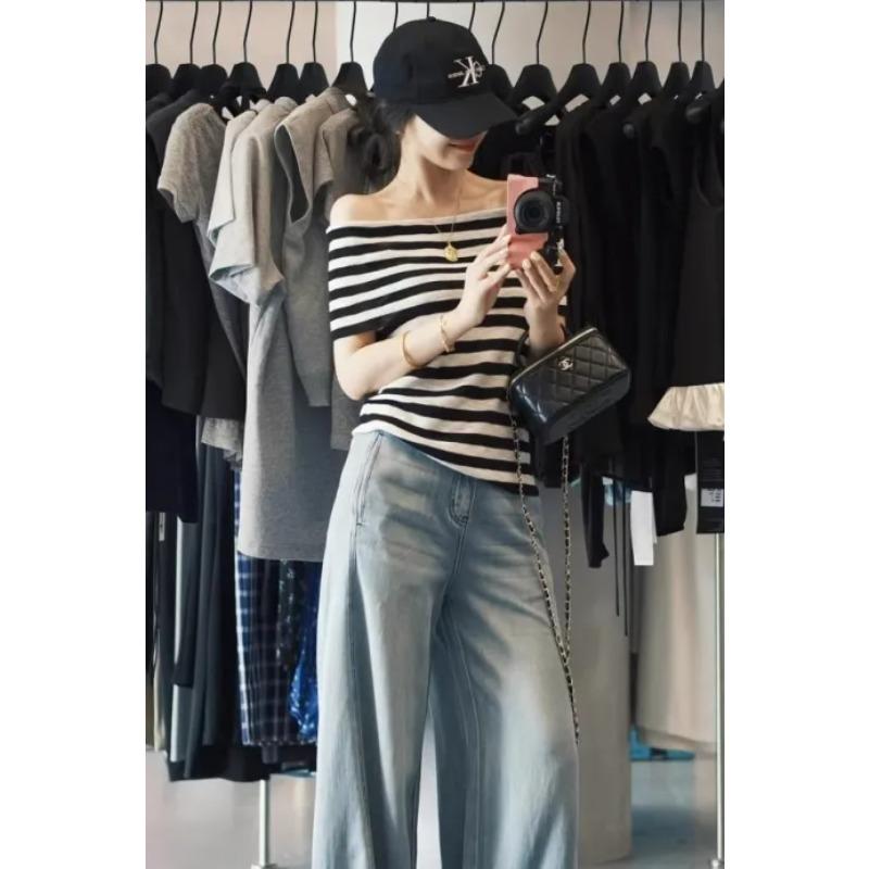 

Chic Unique Beautiful One-shoulder Top for Women Summer Striped Knitted Ice Silk Short-sleeved T-shirt L чорний