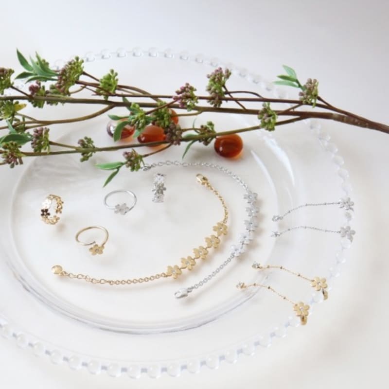 Rita Monica Metal Blossom Bracelet