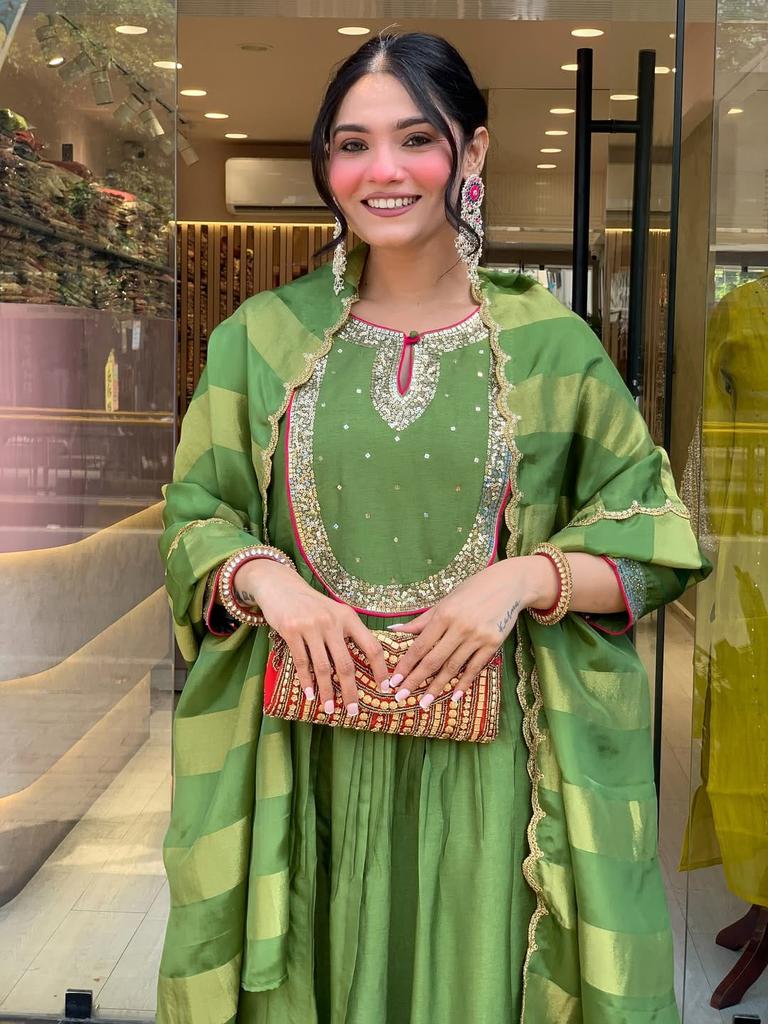 Women Designer Beautiful Salwar Suit Indian Bollywood Party Wear Salwar Kameez Kurta Pant Dupatta Set