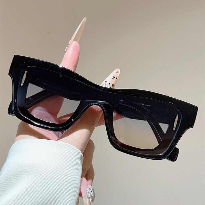 Attractive Glasses Women's Kammpt Square Sunglasses Stylish Outdoor Casual Travelling Shades 2026 New In Trendy Brand Design Solid Color Decor Shades Cm