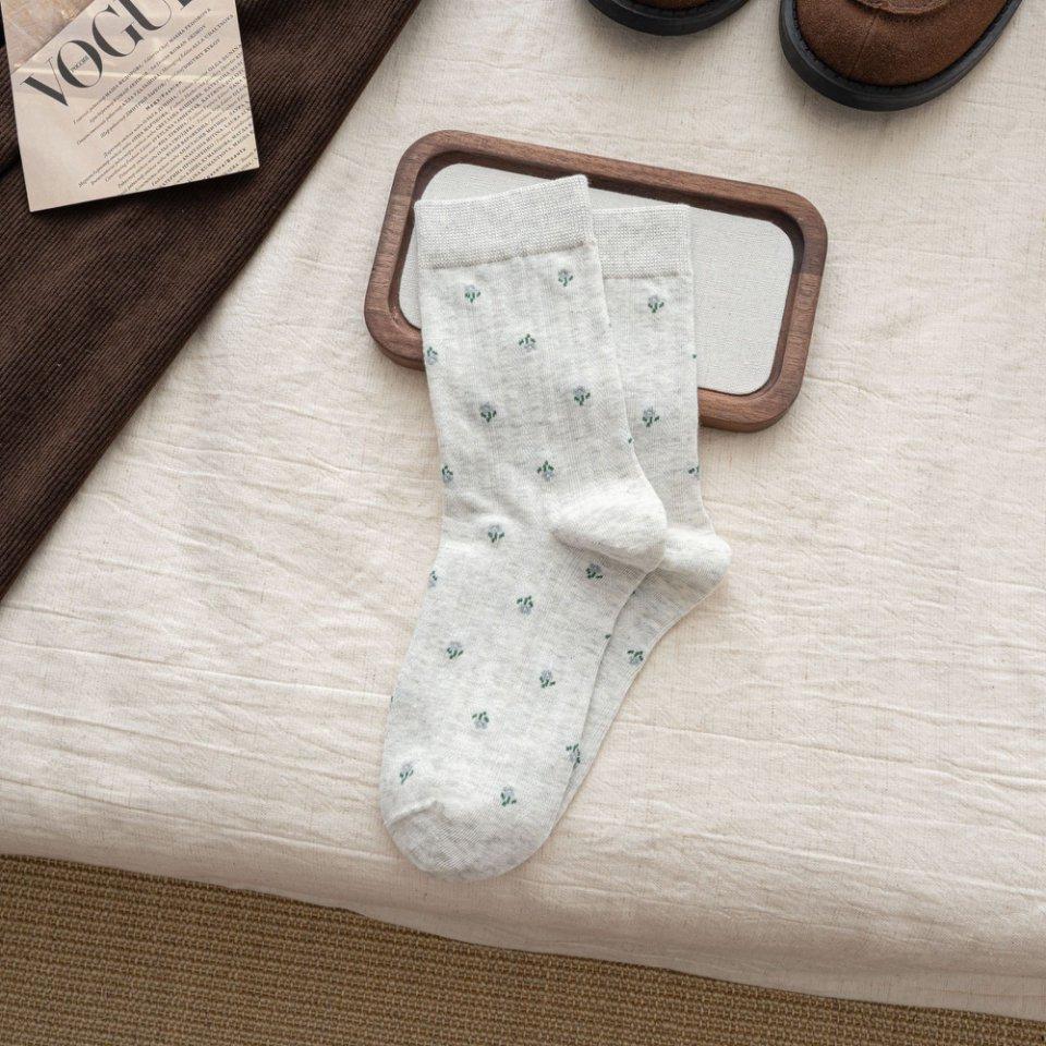 Boneless School-style Retro Small Floral Socks for Autumn and Winter, Trendy Mid-calf Socks for Women, Versatile Pile Socks
