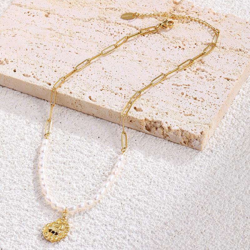 Náhrdelník s přívěskem na oči z nerezové oceli pro ženy Zlatý kovový barokní náhrdelník s perlovým řetízkem Collier Choker Žena