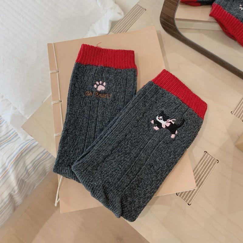 Winter and Autumn Kids' Knee-Length Cartoon Cat Paws Embroidered Chunky Stockings Thick Knit Cute Socks