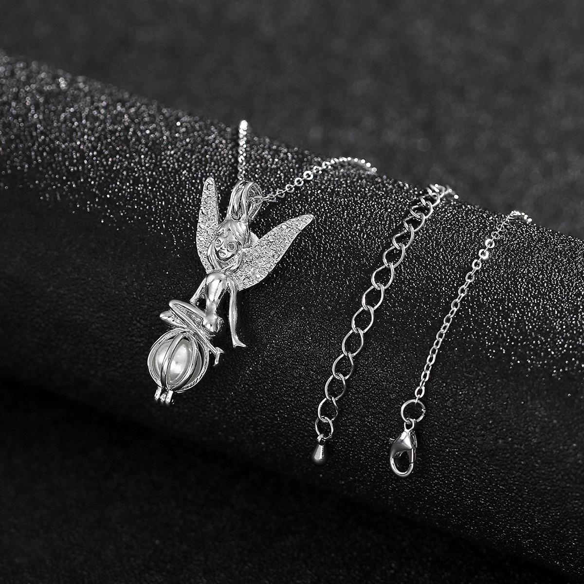 

European and American Copper Plated White Gold Pearl Angel Necklace Pendant for Men and Women Hip Hop Clavicle Chain. белый