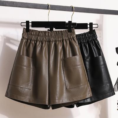 Gonne e pantaloni da donna – Pantaloncini