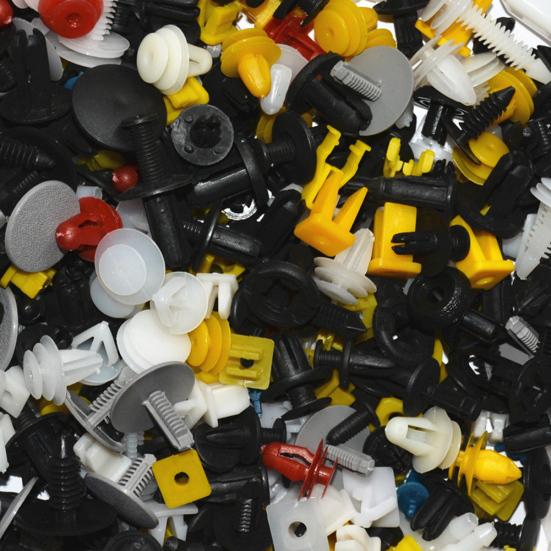 100 szt. Uniwersalne zapięcie samochodowe Zderzak samochodowy Panel z tworzywa sztucznego Klipy błotników drzwi Nit