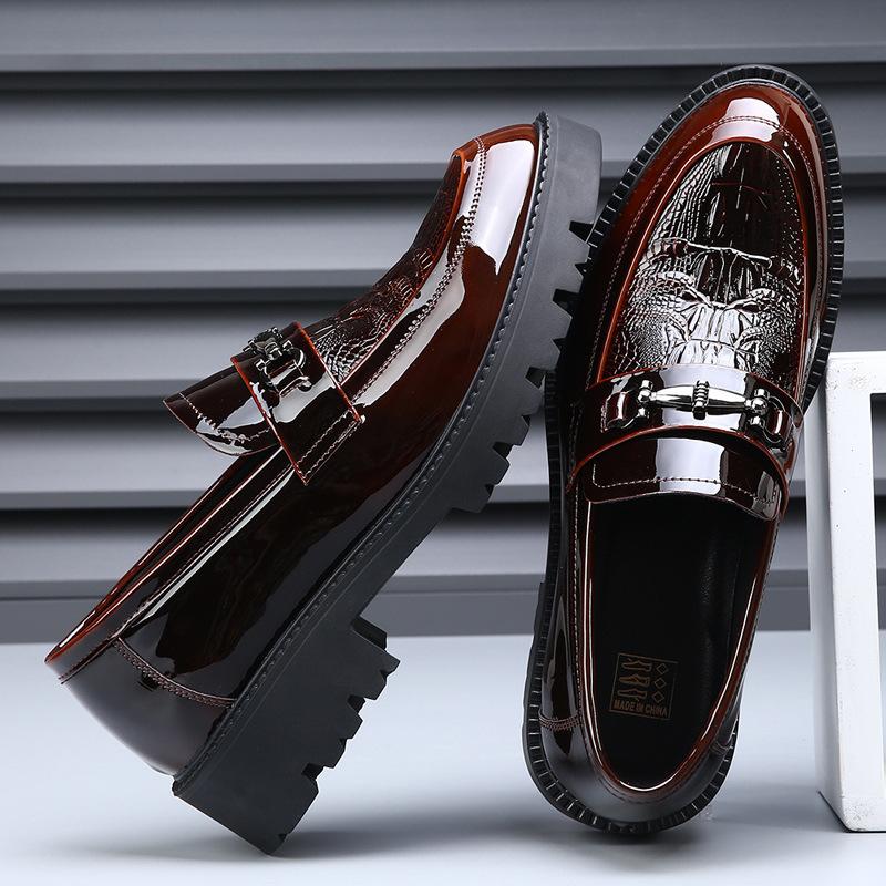 One-pedal men's shoes large size business dress foot cover casual leather shoes men's comfortable and breathable increase trend
