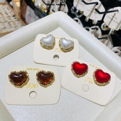 Trendiger Vintage Herz Ohrstecker Damen Klassische Schwarz Weiß Ohrstecker Modische Ohrringe für Damen Schmuck für Damen Geschenk