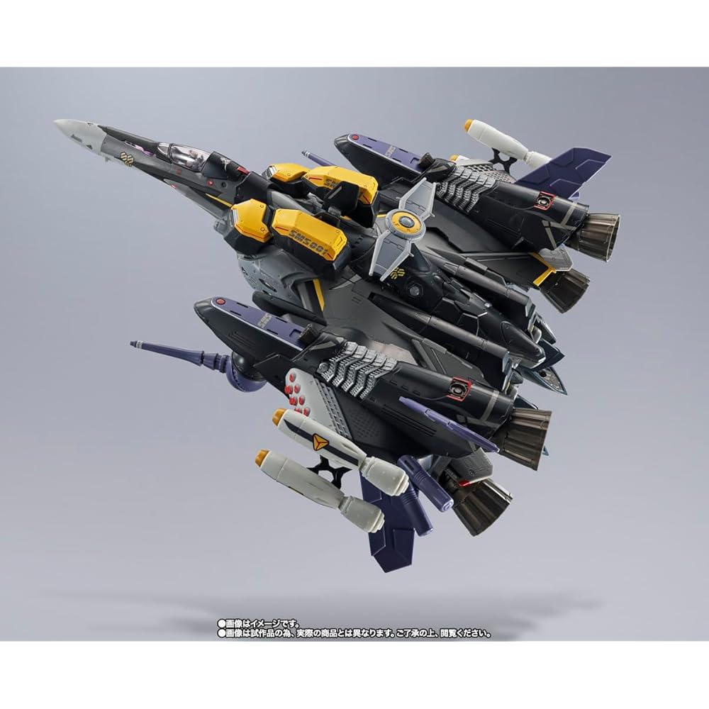 Bandai Spirits Macross F-25S Armored Messiah Valkyrie Ozma Lee Revival Ver DX Chogokin Figure