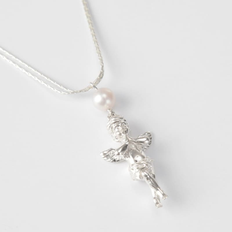 Fillow Big Pearl Cupid Necklace