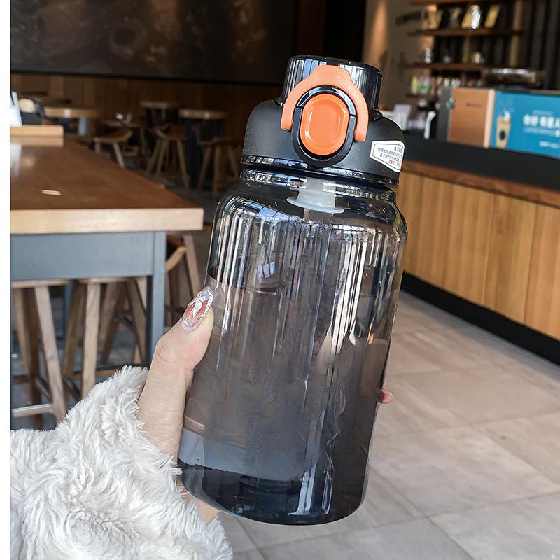 New Plastic Cups, Large-capacity Fitness Kettle, Outdoor Portable Space Cup, Plastic Cups for Students and Couples.