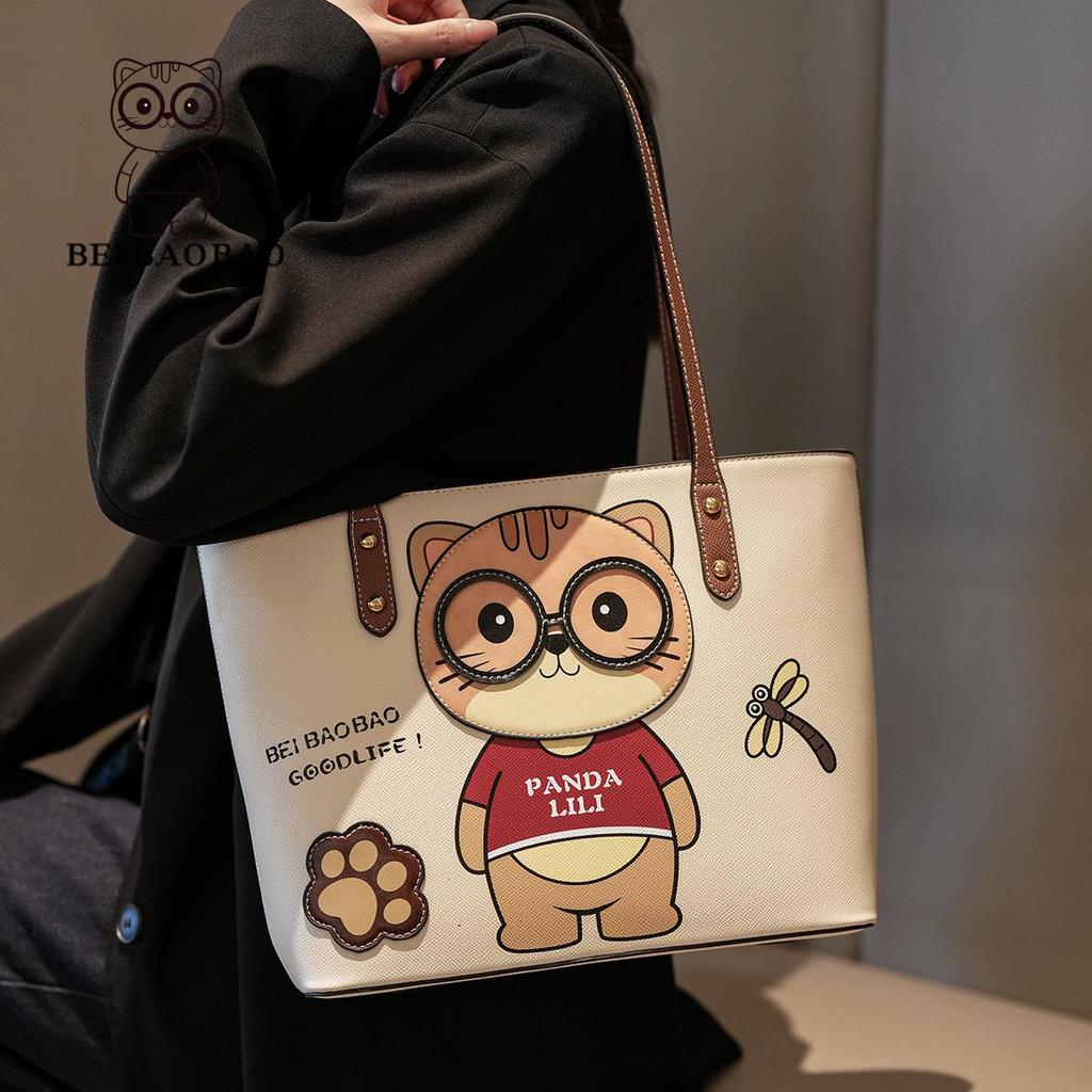 Trendy Luxury Cartoon Tote: Cute Street-Style Shoulder Handbag for Women