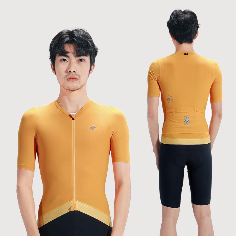 

Мужской велосипедный комплект Lampaida: Солнцезащитный, Дышащий, Влагоотводящий, Высокоэластичный, С коротким рукавом для шоссейного и горного велоспорта. S банан желтого