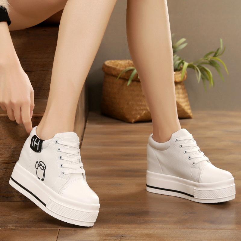 

Женская обувь со скрытой платформой, корейская версия универсальной повседневной обуви, одинарная обувь на супервысоком танкетном каблуке, спортивные маффины на толстой подошве, littl 35