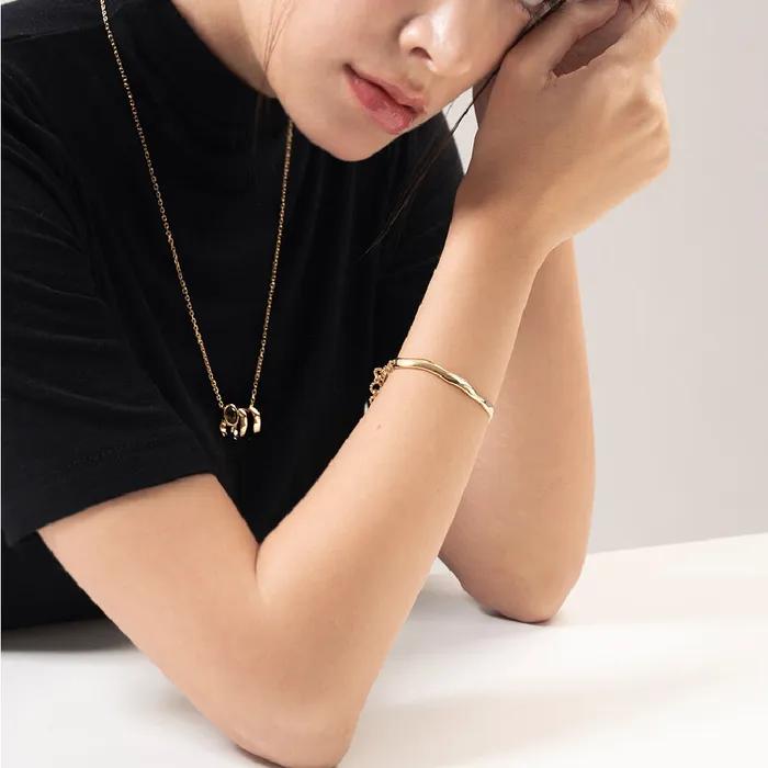 Jaynui Epoch Wave Bracelet