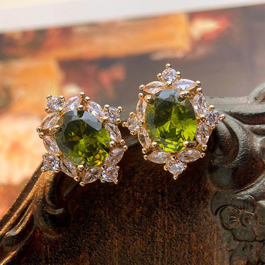 Elegant Vintage-Inspired Green Zirconia Stud Earrings Collection
