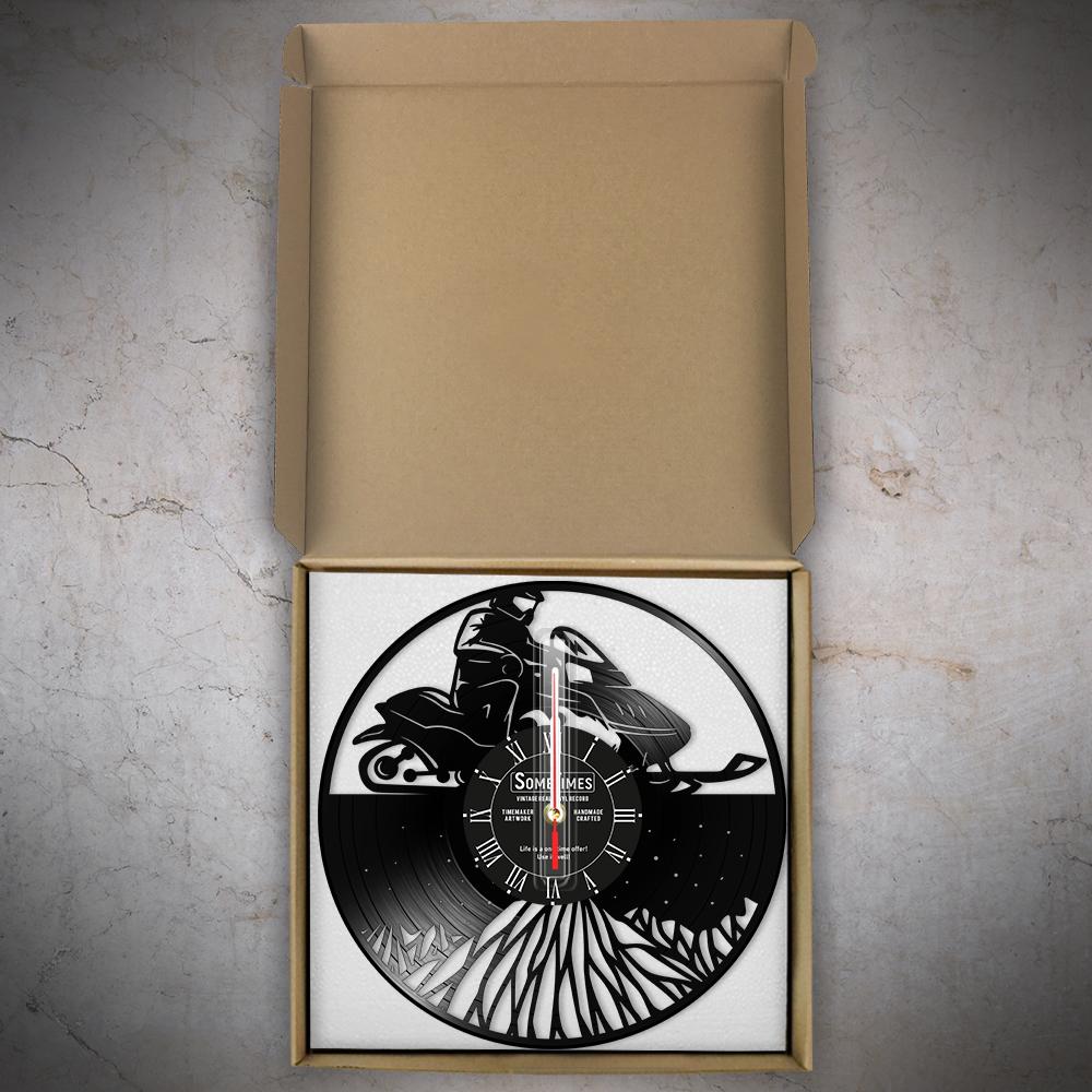 Personalized Snowmobiler Retro Wall Clock Custom Snowmobile Signs Vinyl Record Wall Clock for Man Cave Home Decor Wall Watch