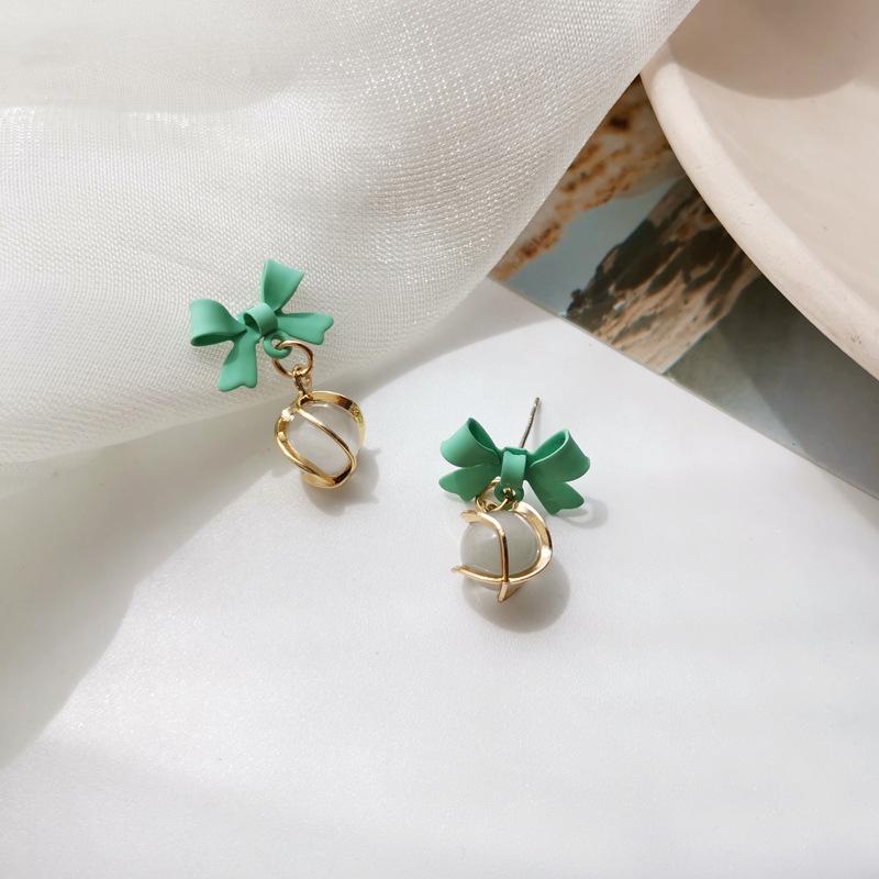 Elegant Silver Needle Diamond Bow Earrings - Luxurious, High-Quality Fashion for Women