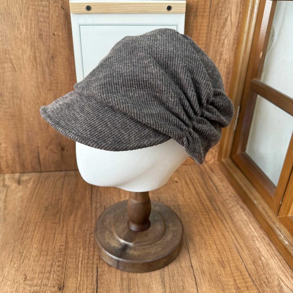 Autumn and winter new knitted stacking hat retro literary short-brimmed pullover hat waffle big head circumference shows small face