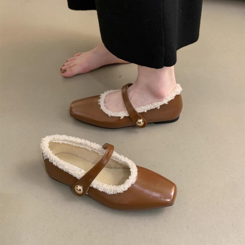 French evening wind retro square head shallow mouth single shoes women's winter 2025 new Korean version temperament flat bottom velvet Mary Jane shoes
