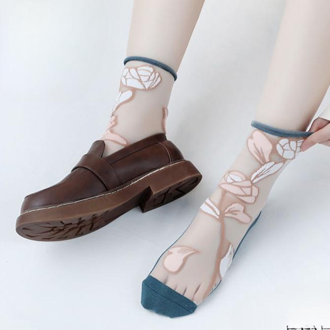1/3/5/10 Paar durchsichtige, transparente lange Nylonsocken für Damen, Sommer, ultradünn, atmungsaktiv, Kristallseidensocken, Stickerei, Blumenmuster, süße Spitzensocken