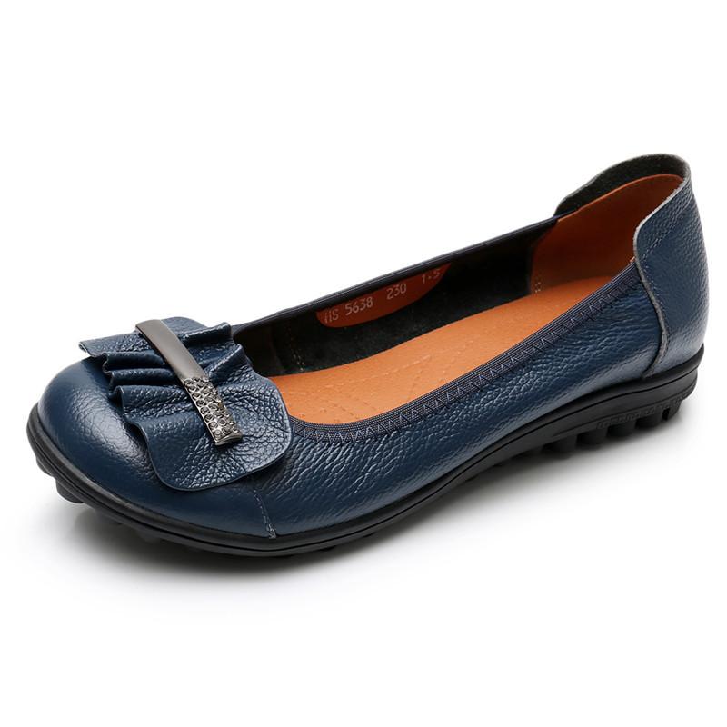 Fashion GKTINOO Fashion Shoes Women Flats Round Toe Genuine Leather Women's Shoes Metal Decoration Flat Casual Shoes Woman Large Size