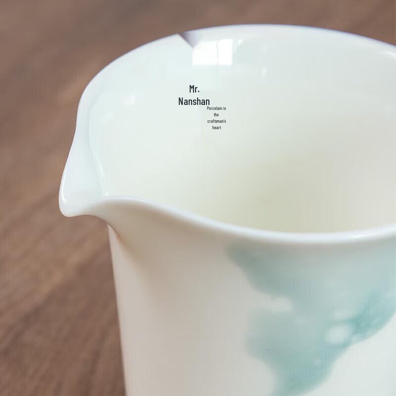 Nanshan Gentleman Ceramic Kung Fu Tea Set - Plain Brocade Lotus