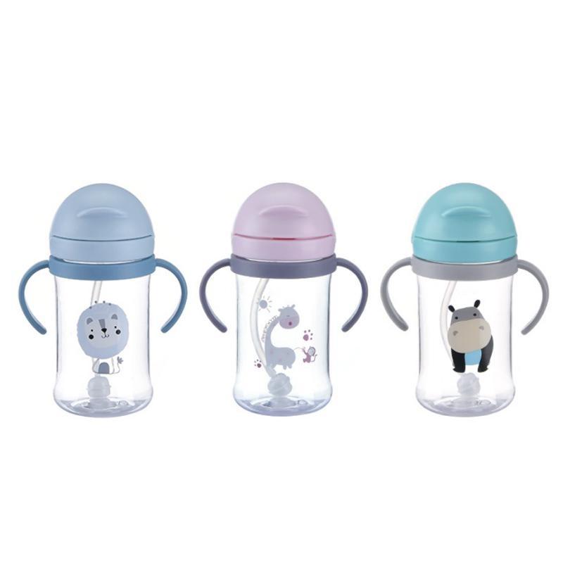 Dětský kelímek s brčkem Děti se učí krmit lahev na pití Dětský kelímek s brčkem