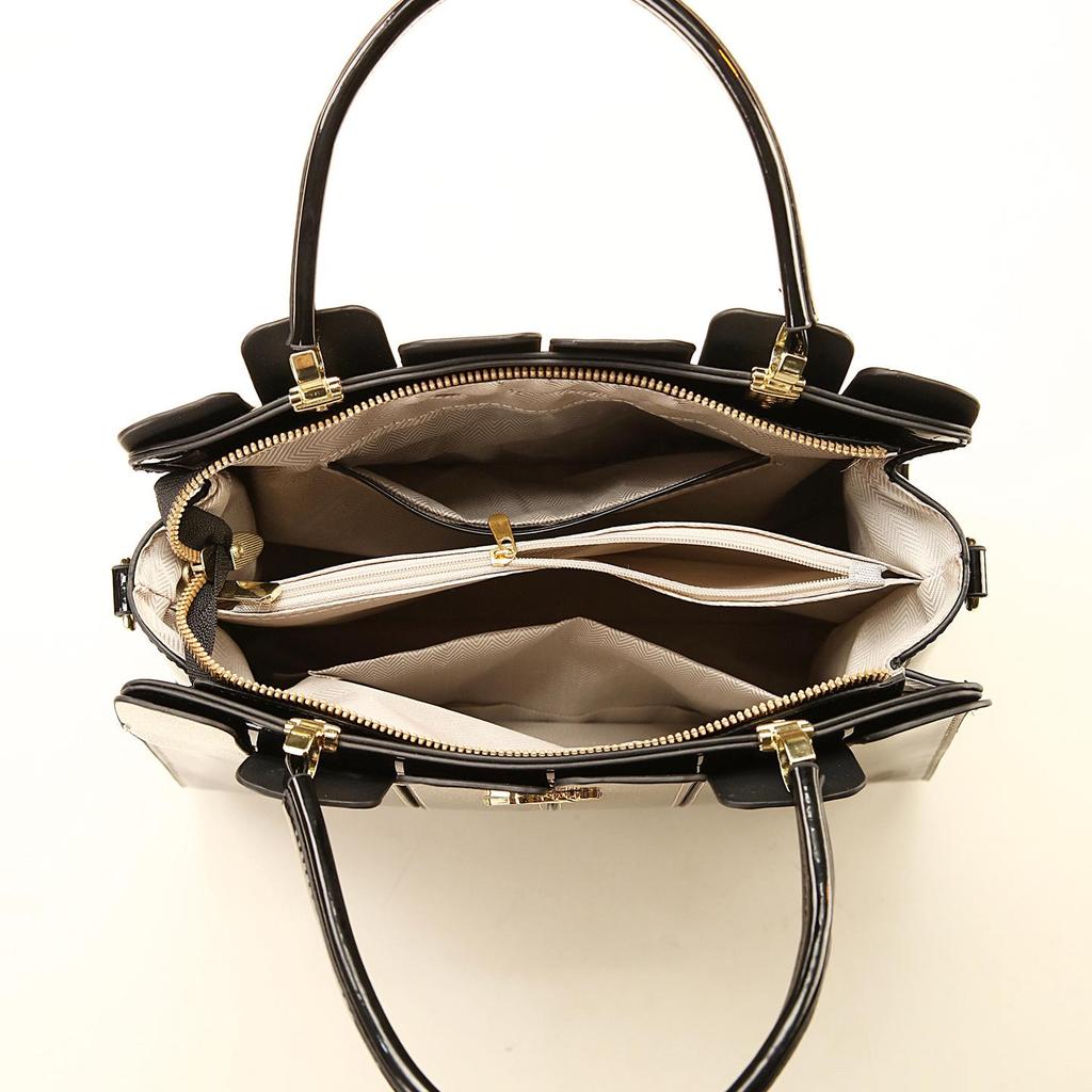 Elegant Patent Leather Women's Crossbody Handbag - Versatile for Mature Moms