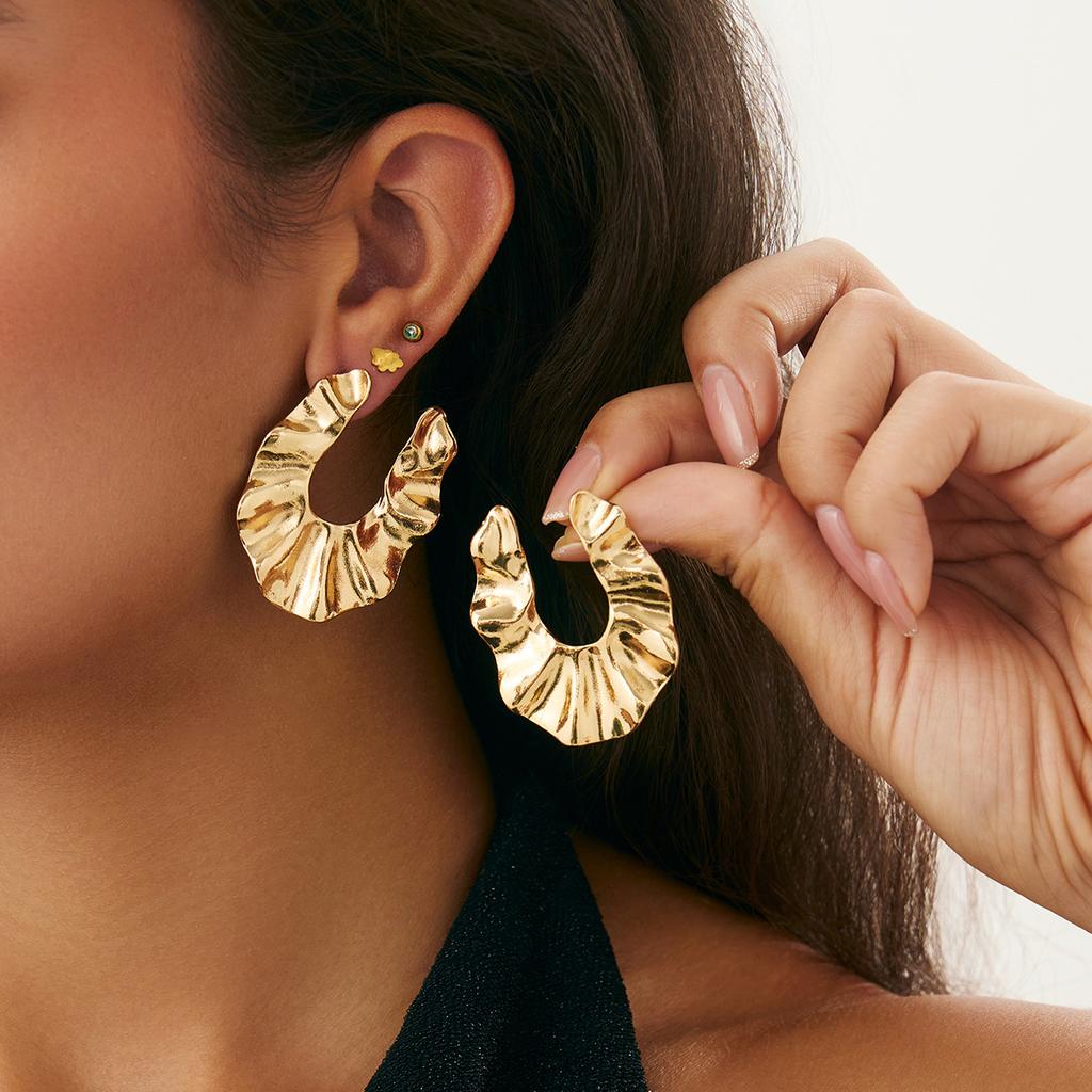 Atmospheric Metal Glossy Stud Earrings Personalized Irregular Geometric Hollow Earrings