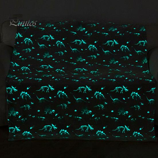 Dinosaurier-Überwurfdecke, leuchtet im Dunkeln, für Kinder, Schlafzimmer, Bett, Sofa, Reise, leichte, plüschige, gemütliche, warme Nickerchendecke fürs Büro, für alle Jahreszeiten