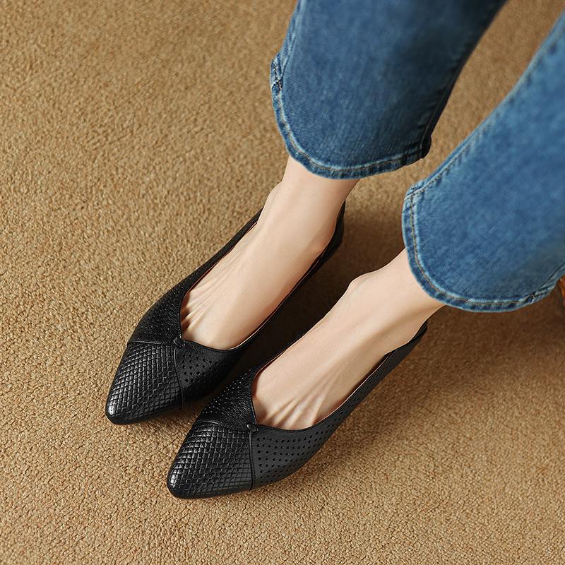 Krazing Pot Schafsleder Frühling Sommer Größe 41 Dicke Niedrige Absätze Damen Spitz Zehenbereich Hohle Dekoration Atmungsaktiv Slipper Pumps