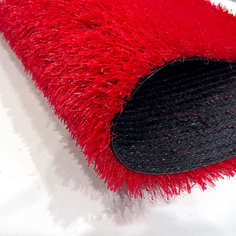 Bunter Kunstrasen: Außendekoration für Kindergärten & Einkaufszentren