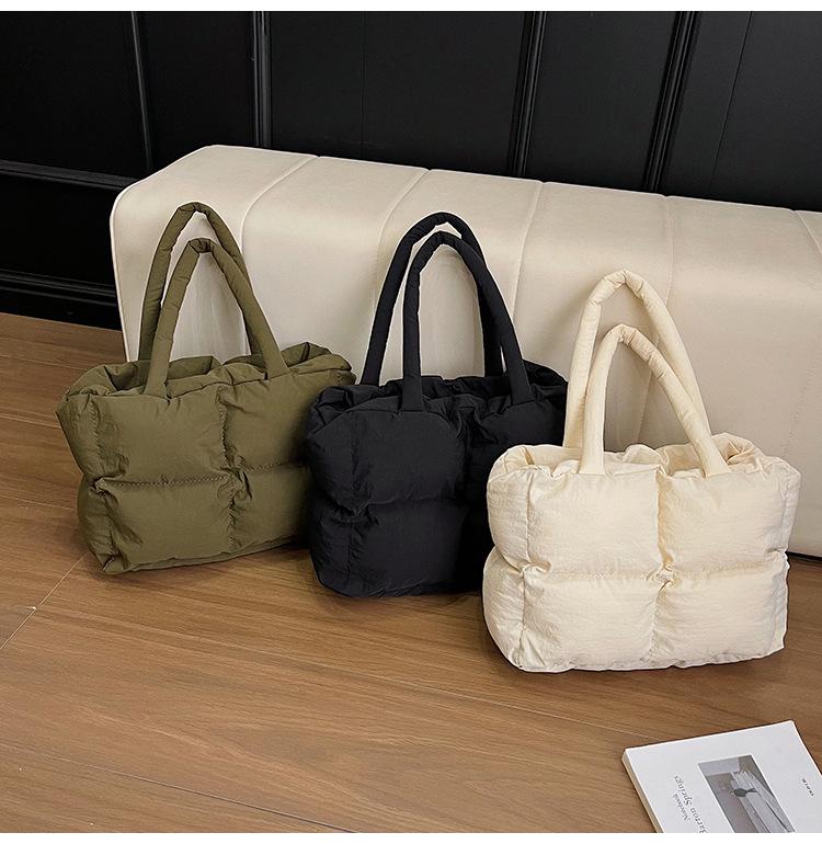 Nylon Padded Down Shoulder Bag 2023: Autumn/Winter Large Capacity Underarm Tote