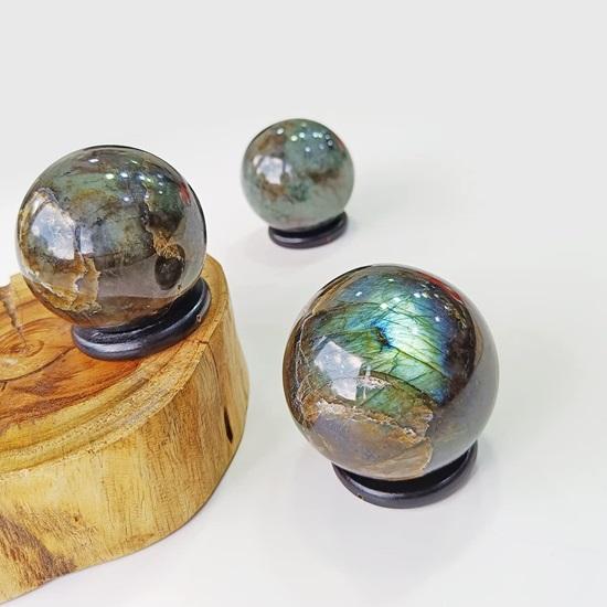 Křišťálová koule pro bytové dekorace, leštěný kulatý labradorit, drahokam