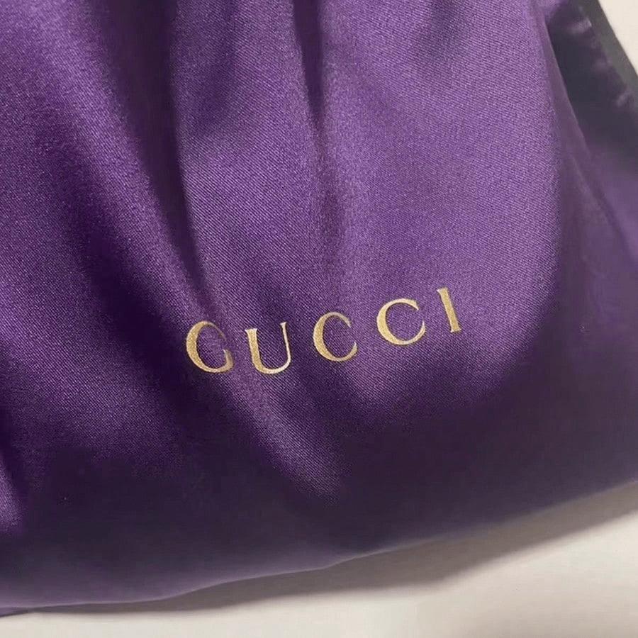 Ladies' Makeup Storage Bag, Made of Purple Silk Fabric, Equipped with a Drawstring Closure, for Storing Cosmetics and Samples.