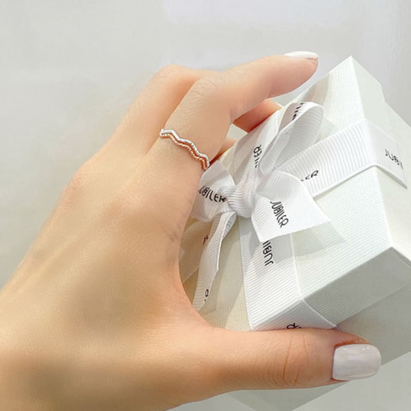 Jubiler Layered Slender Ring
