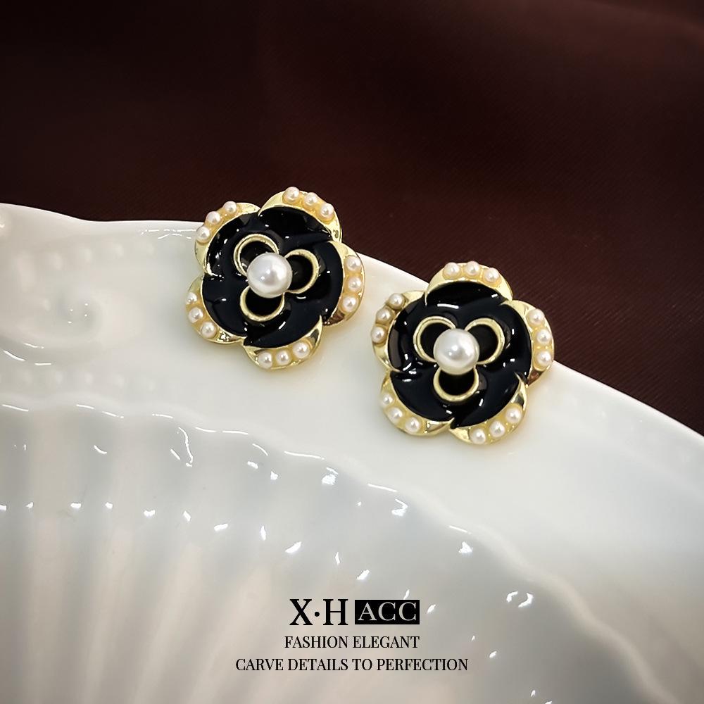 Elegant Gold-Plated Black Zircon Stud Earrings - Niche Design for a Luxurious Fashion Statement