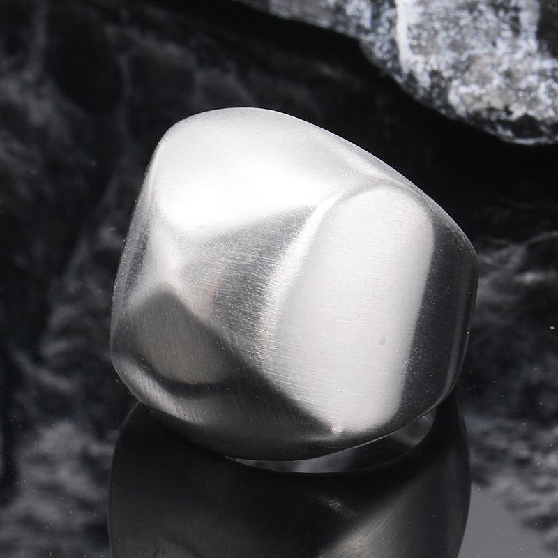 Cuervo, Anillo de Acero de Titanio, Anillo Dominante para Hombre de Negocios, Anillo Geométrico Sólido Simple