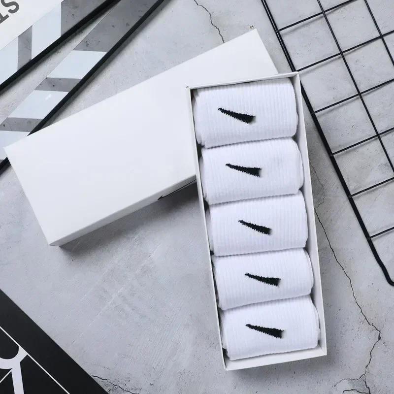 

Хлопковые спортивные носки-поп-соксы, модные брендовые мужские и женские носки средней высоты, короткие и длинные носки, подарочная коробка, декорированная 36-43