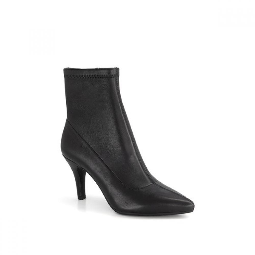 

Tandy Ankle Boots Black G25439 250