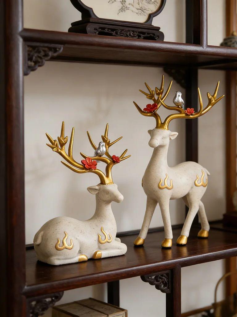 Nordic Style Deer Figurines Set, Resin Elk Statues with Gold Antler, Creative Home Decor Ornaments for Living Room TV Cabinet