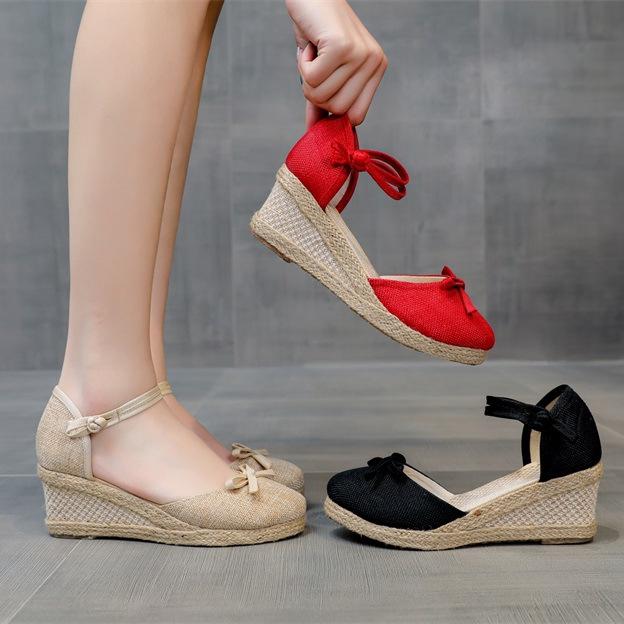 Scarpe col tacco alto da donna Sandali femminili Zapatos Mujer Scarpe casual da donna Slip-on traspirante Sandali con zeppa per il tempo libero all'aperto