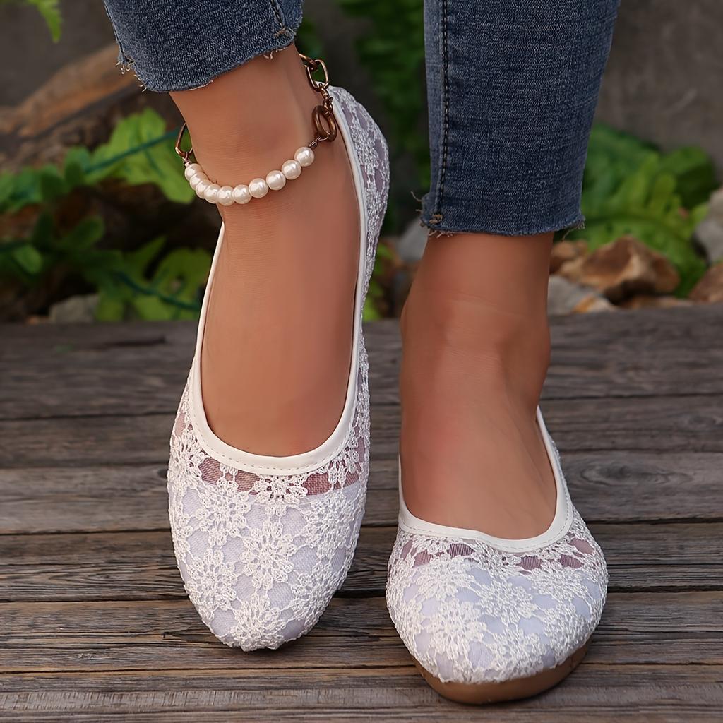 Festive Plaid Bow Flats: Lightweight, Comfortable, And Stylish for All Seasons