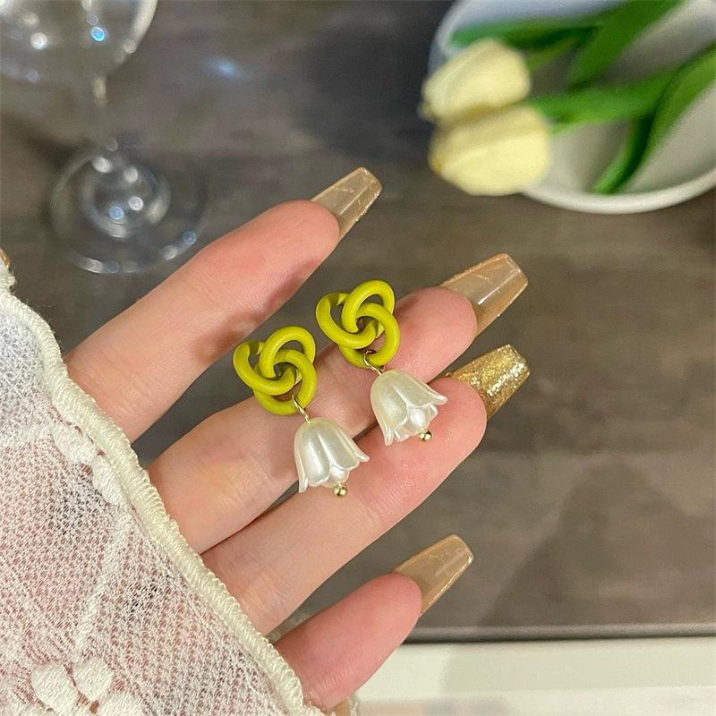 Silver Needle Dongdaemun Fresh Colorful Earrings - Simple, Versatile, Luxury Studs with a High-End Sense