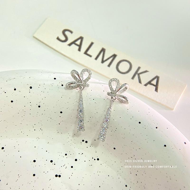 Exquisite Bow Tassel Earrings for Women with Niche Design Long Earrings