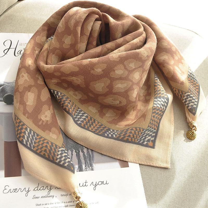 Square Lightweight Neck Scarf with Magnetic Clasp Adjustable Closure Soft Fabric Printed Pattern Elegant Design for Everyday Use