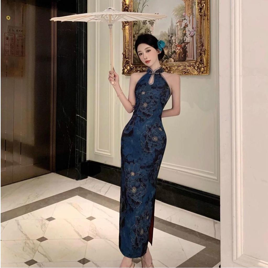 Elegant Sleeveless Retro Cheongsam Dress with Slit and Frog Buttons for Women