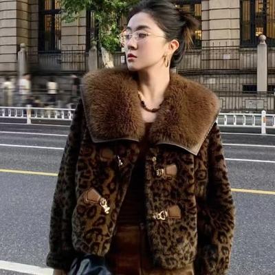 Autumn and Winter New Temperament Big Fur Collar Leopard Print Women's Fur Integrated Short Environmentally Friendly Fur Coat Fashion Coat