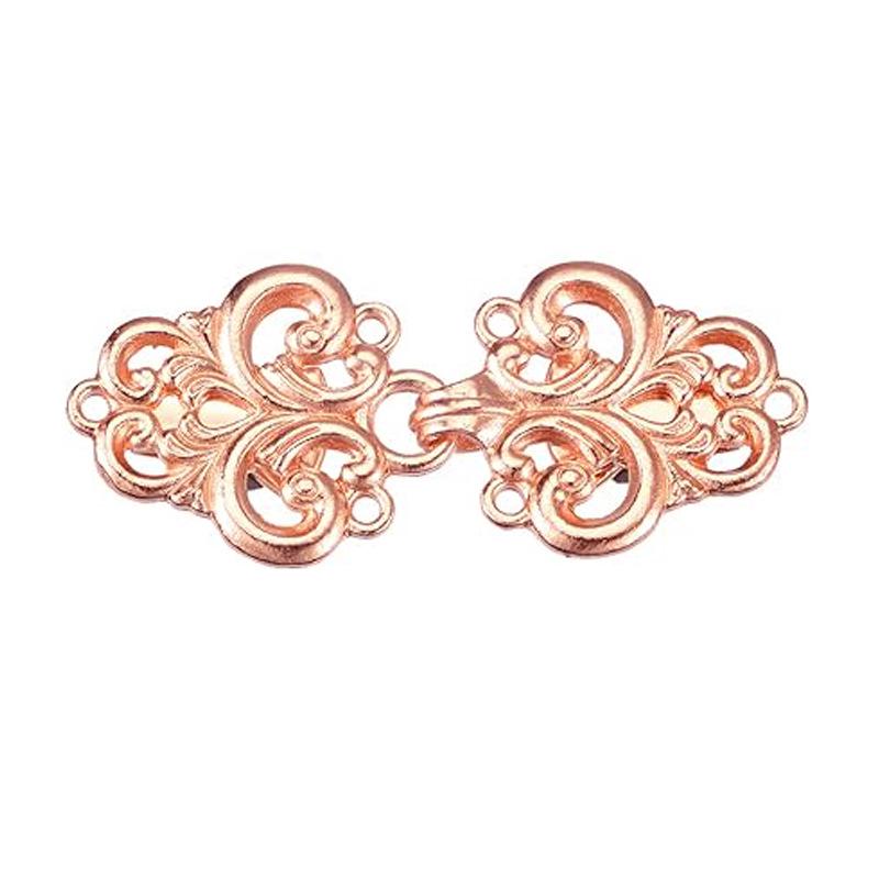 Hanfu Style Fur-Trimmed Coat with Frog Closure and Scarf Clip Brooch